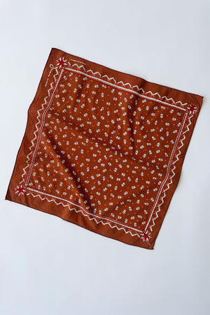 Daisies Bandana with Embroidery